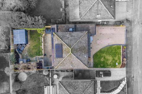 6 Yew Tree Close, Oakley, Basingstoke, RG23 7HQ