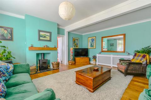 undefined, Wheel Lane, Westfield