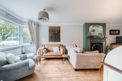 3 bedroom semi-detached house for sale, Widney Manor Road, Solihull, West Midlands, B91