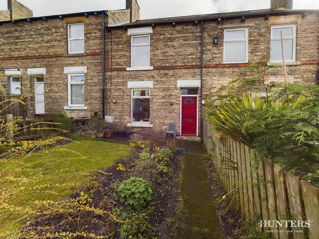 CAM01051 G0-PR0069-STILL013.jpg