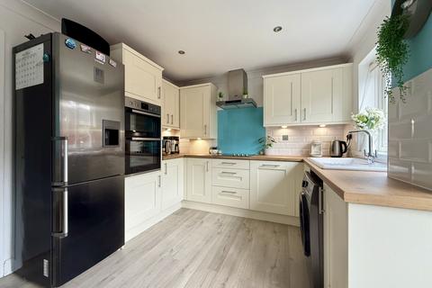 18 Palmerston Drive, Exeter, EX4 2JA