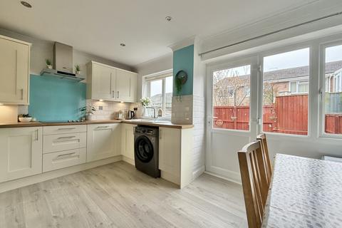 18 Palmerston Drive, Exeter, EX4 2JA