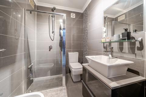 4 Salcot Crescent, New Addington, Croydon, CR0 0JH