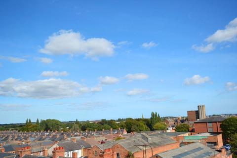 3 bedroom apartment to rent, Vincent House, Darlington