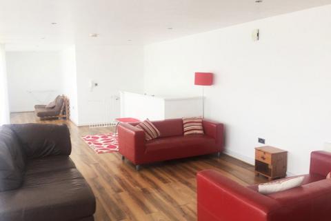 3 bedroom apartment to rent, Vincent House, Darlington