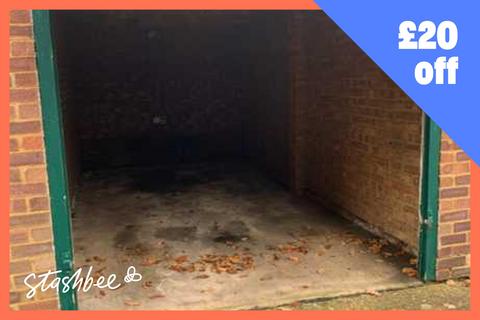 Garage to rent, Meadway, Welwyn Garden City AL7
