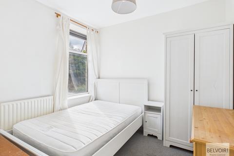117 Lydgate Lane, Sheffield, S10 5FN