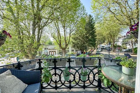 1 bedroom retirement property for sale, Cambridge Road, Southend-on-Sea SS1