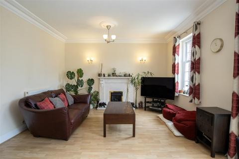 3 bedroom terraced house for sale, Cayton Road, Coulsdon