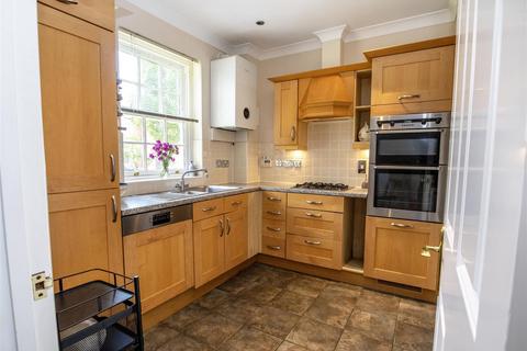 3 bedroom terraced house for sale, Cayton Road, Coulsdon