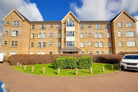 42 Cobham Close, Enfield, EN1 3SU