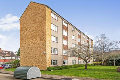 Hardwicke Road, Richmond, TW10