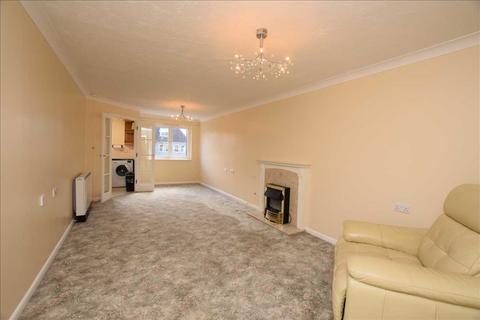 2 bedroom retirement property for sale, Spalding Court, Cedar Avenue, Chelmsford