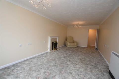 2 bedroom retirement property for sale, Spalding Court, Cedar Avenue, Chelmsford