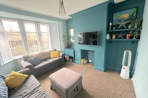 3 bedroom end of terrace house for sale, Highroad Well Lane, Halifax HX2