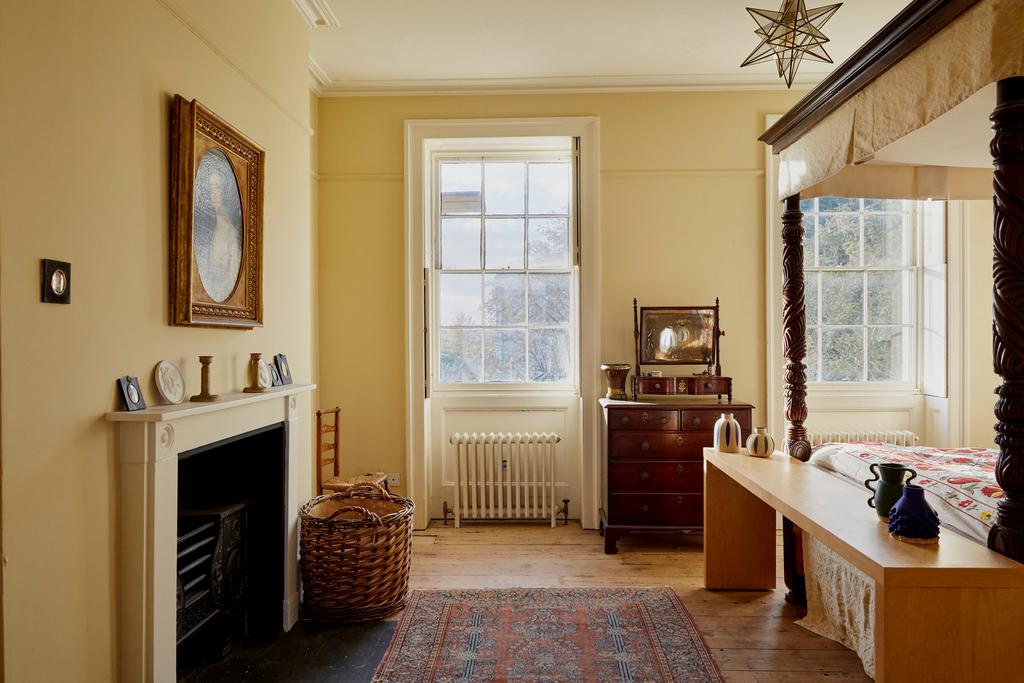192198 dockyard terrace hires 47.jpg