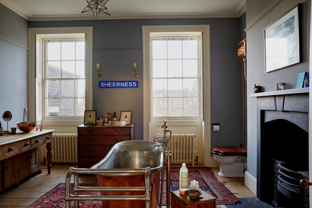 192200 dockyard terrace hires 49.jpg