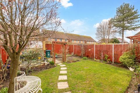 2 bedroom semi-detached house for sale, Meridian Close, Crawley RH11