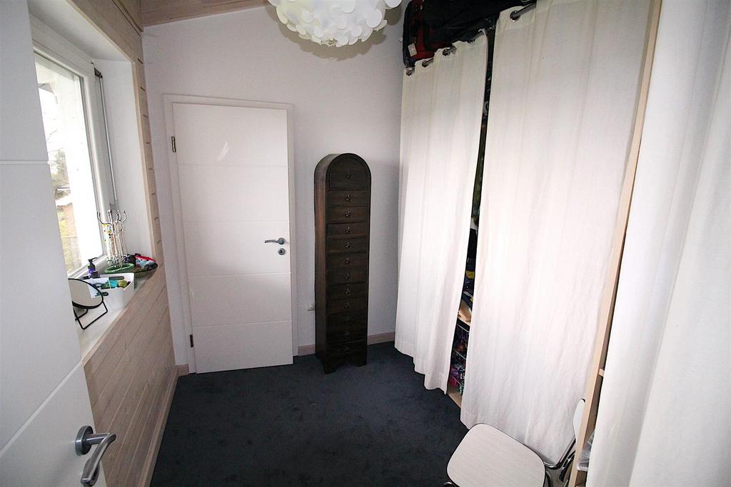 Dressing area.jpg