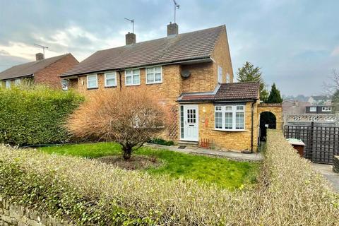 12 Kemble Close, Potters Bar, EN6 5EG