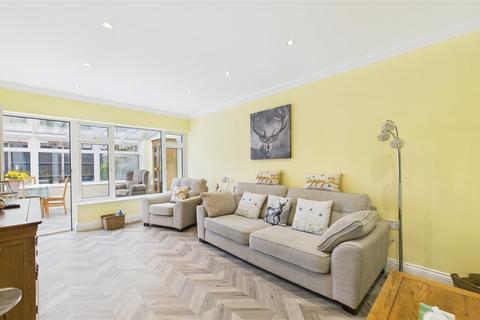undefined, Wheatcroft, Cheshunt