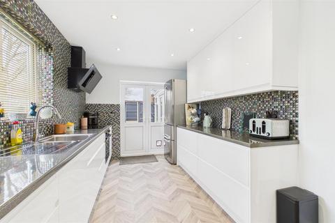 undefined, Wheatcroft, Cheshunt