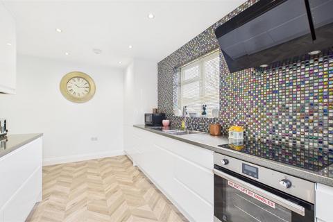 3 bedroom bungalow for sale, Wheatcroft, Cheshunt