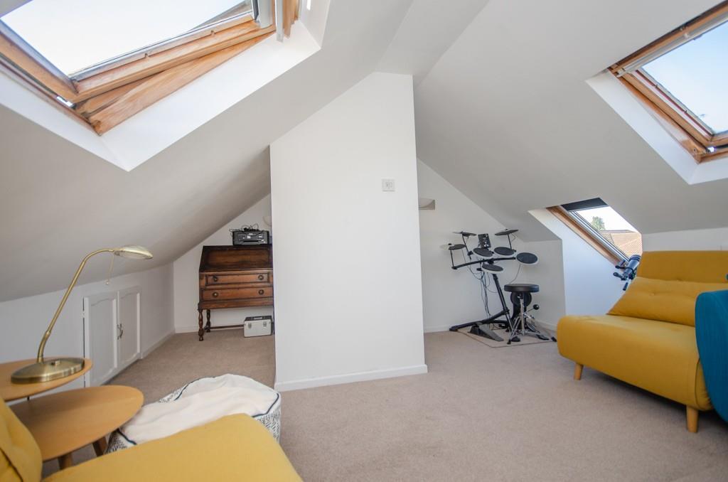 Bedroom 3 pic 2.jpg
