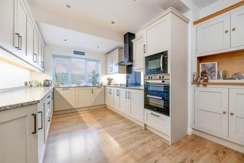 3 bedroom semi-detached house for sale, Bancroft Road, Newark