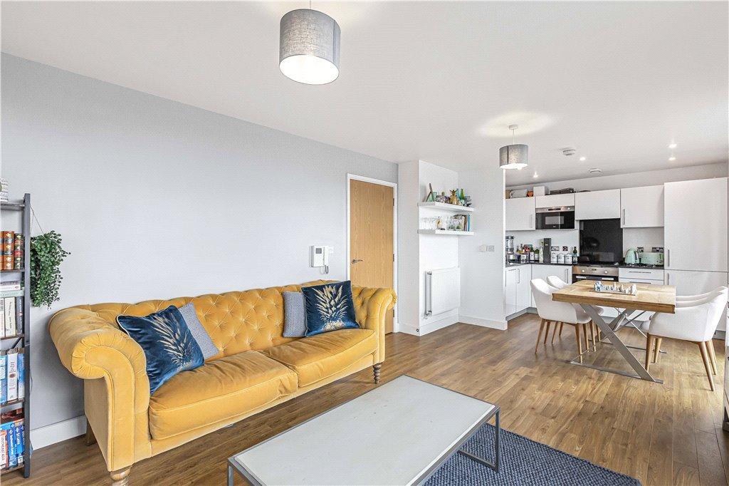 Reception/Kitchen