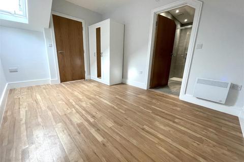 1 bedroom apartment to rent, Weston Road, Southend-On-Sea