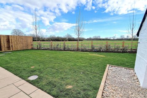 2, Woods Cottages White Elm Road, Bicknacre, Chelmsford, CM3 4LT
