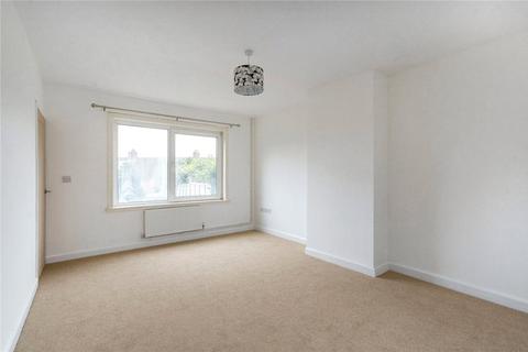 32 Cherry Orchard, Marlborough, SN8 4AS