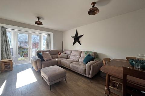 3 bedroom semi-detached house for sale, Colmanton Grove, Sholden, Deal, Kent