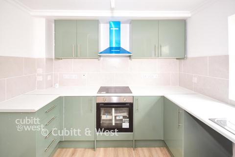 2 bedroom flat for sale, Hayling Court, Broadfield, Crawley, West Sussex