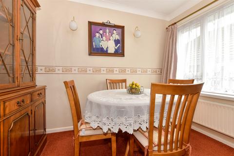 2 bedroom detached bungalow for sale, Porter Avenue, Sandown PO36