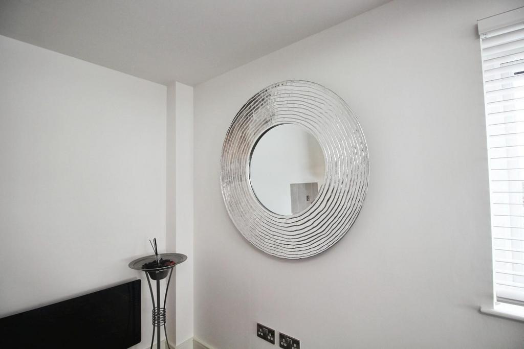 Mirror.jpg