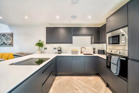 undefined, 6 Cliff Oaks, Fawcett Lane, Leeds, West Yorkshire