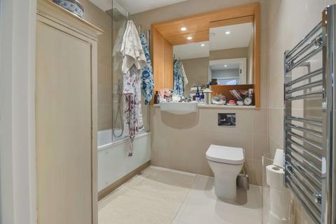 1 bedroom apartment for sale, at Bushane Court, 33 Greyhound Parade, London SW17