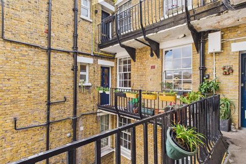 Flat 19, Museum House Burnham Street, London, E2 0JA
