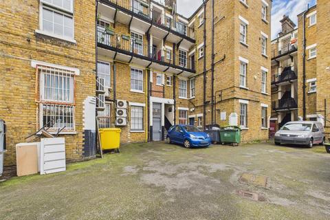Flat 19, Museum House Burnham Street, London, E2 0JA