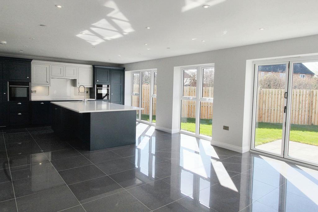 Kitchen/family room