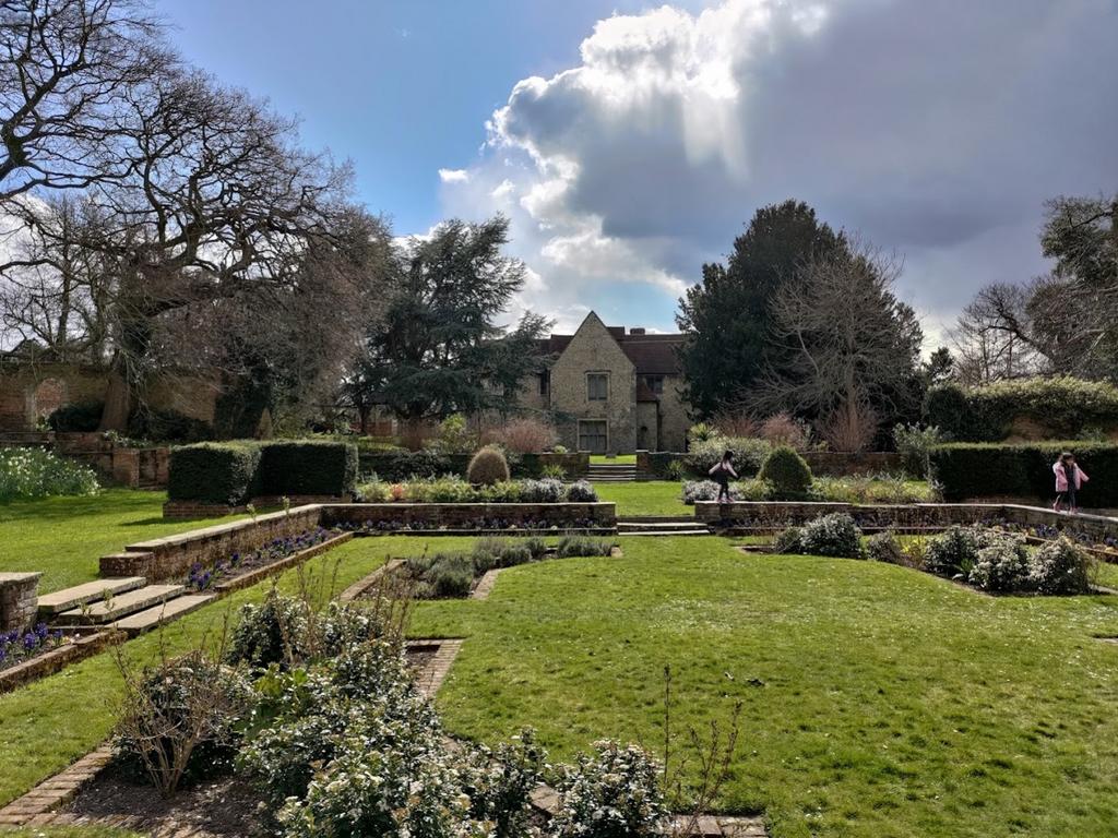 Priorygardens