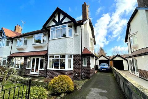 5 bedroom semi-detached house for sale, Park Lane, Craig y Don, Llandudno