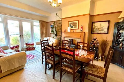 5 bedroom semi-detached house for sale, Park Lane, Craig y Don, Llandudno