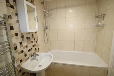 5 Maple Close, Ash Vale, Aldershot, GU12 5JZ