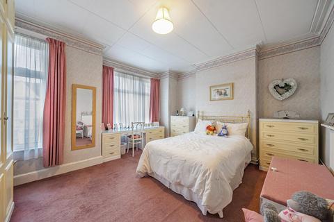 3 bedroom terraced house for sale, Credenhill Street, Streatham, London, SW16