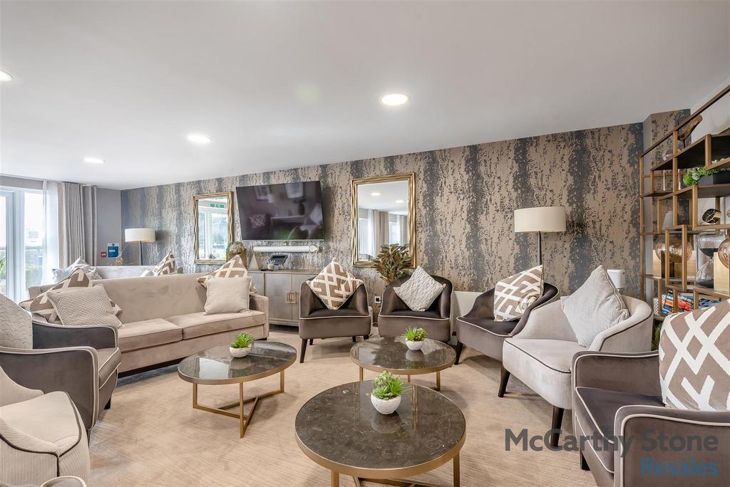 8639233-interior17.jpg