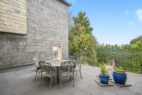 2 bedroom flat for sale, Sidmouth Road, Lyme Regis, Dorset