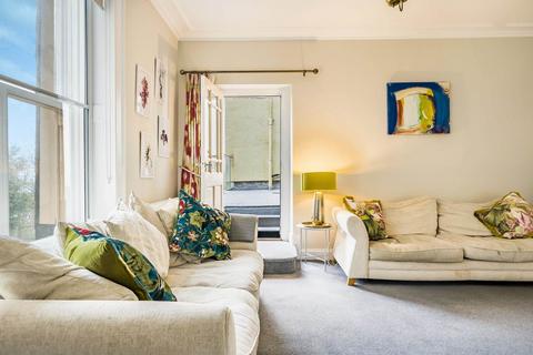 2 bedroom flat for sale, Sidmouth Road, Lyme Regis, Dorset